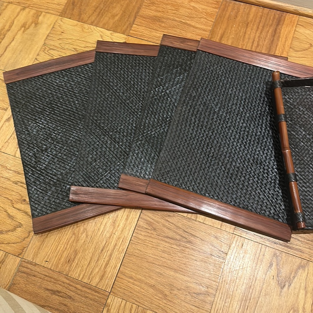 Woven Black Straw Serving Tray and 4 Placemats